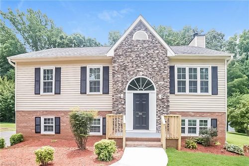 7612 Sedgewick Ridge Rd, Lewisville, NC, 27023-9410 | Card Image