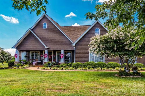 1109 Morningstar Lake Rd, Forest City, NC, 28043-8162 | Card Image
