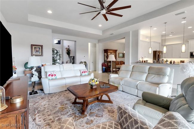 11692 Stonecreek Cir, House other with 3 bedrooms, 3 bathrooms and null parking in FORT MYERS FL | Image 12