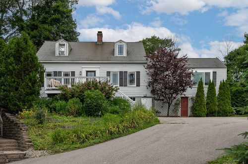 121 Whipple Rd, Kittery, ME, 03904-1316 | Card Image