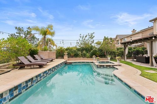 11564 Apulia Ct, Porter Ranch, CA, 91326-4400 | Card Image