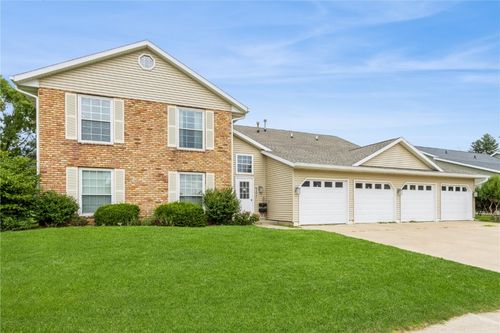 unit-d-6204 Greenbriar Ln Sw, Cedar Rapids, IA, 52404-2254 | Card Image