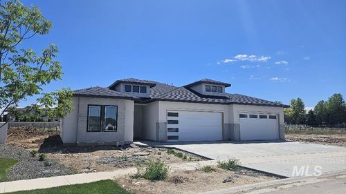 5728 S Keyport Way, Meridian, ID, 83642-2679 | Card Image