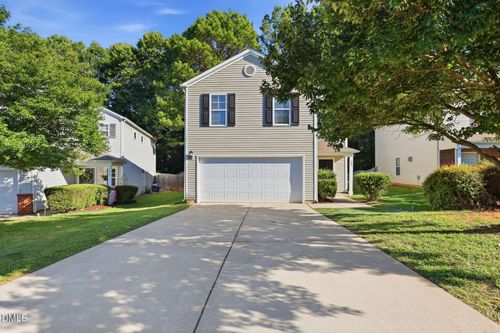 67 Valleyfield Dr, Clayton, NC, 27527-4238 | Card Image