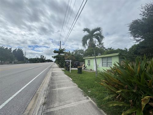 4097 S Haverhill Rd, Greenacres, FL, 33463-4605 | Card Image