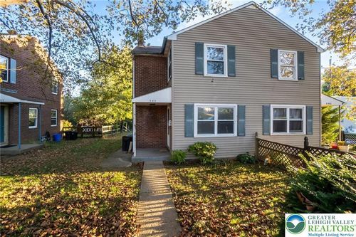 240 Palmer St, EASTON, PA, 18042-7237 | Card Image