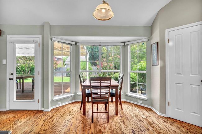 8121 Forest Heights Ln, House other with 3 bedrooms, 2 bathrooms and 4 parking in Austin TX | Image 11