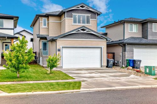 673 Aquitania Blvd W, Lethbridge, AB, T1J5N4 | Card Image