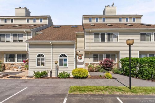 407 Crystal Hill Ln, Poughkeepsie, NY, 12603-6982 | Card Image