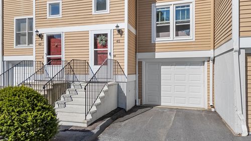 45-45 Camelot Dr, Worcester, MA, 01602-1353 | Card Image
