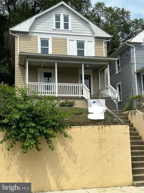 15 N Maryland Ave, BRUNSWICK, MD, 21716-1105 | Card Image