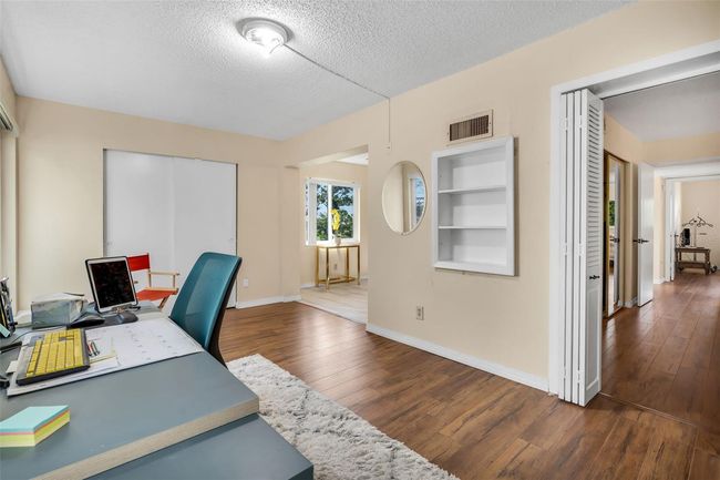 APT-84 - 2458 Columbia Dr, Condo with 2 bedrooms, 2 bathrooms and null parking in CLEARWATER FL | Image 14