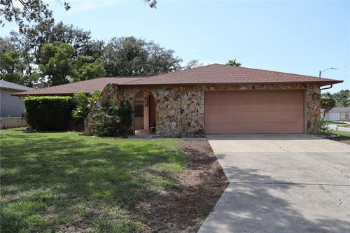 8949 Forest Lake Dr, PORT RICHEY, FL, 34668-5824 | Card Image