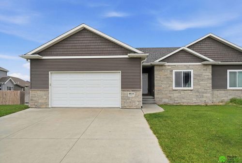 9515 Friedman St, Lincoln, NE, 68516-3523 | Card Image