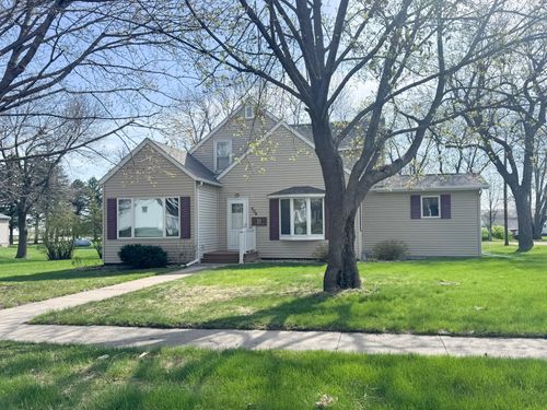 404 5th Ave, Wilmont, MN, 56185-4019 | Card Image