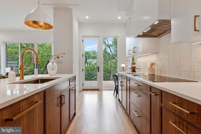 6120 30 Th St Nw, House other with 6 bedrooms, 5 bathrooms and null parking in WASHINGTON DC | Image 9