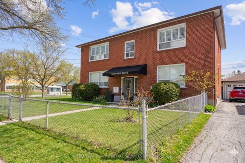 suite-b-1 Yorkview Dr, Etobicoke, ON, M8Z2E7 | Card Image