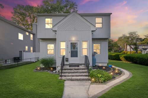 96 Thelma Ave, Merrick, NY, 11566-3035 | Card Image