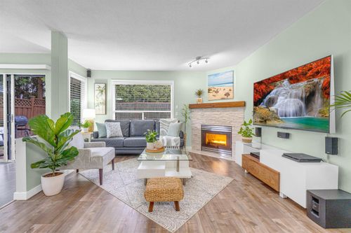 28-10130 155 St, Surrey, BC, V3R0R6 | Card Image