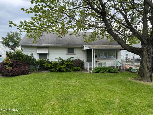 425 Southview Dr, Toledo, OH, 43609-1618 | Card Image