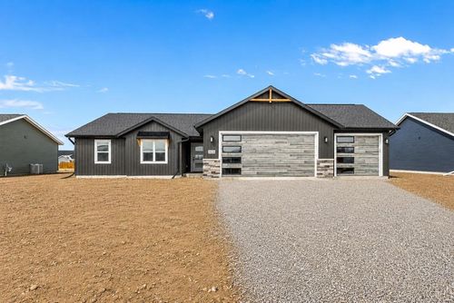 W6882 Mcallister Drive, GREENVILLE, WI, 54942 | Card Image