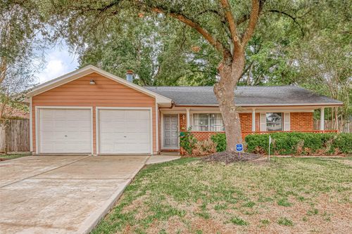 7022 Triola Ln, Houston, TX, 77074-4814 | Card Image