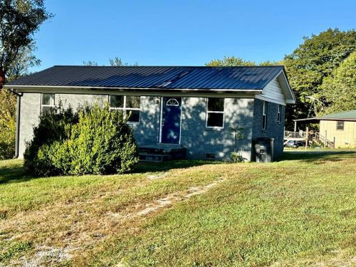 131 Christie Cir, Red Boiling Springs, TN, 37150-2053 | Card Image