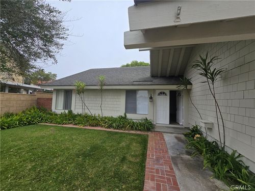 17832 Cardiff Cir, Huntington Beach, CA, 92649 | Card Image