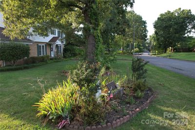 1287 Queensgate Street, House other with 4 bedrooms, 2 bathrooms and null parking in Gastonia NC | Image 3