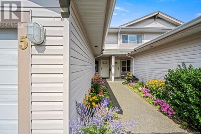 5 - 950 Braidwood Rd, Townhouse with 2 bedrooms, 3 bathrooms and 5 parking in Courtenay BC | Image 3