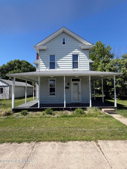 327 E 11th St, Berwick, PA, 18603-2229 | Card Image