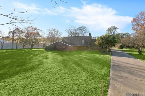 19533 Plank Rd, Zachary, LA, 70791-8223 | Card Image