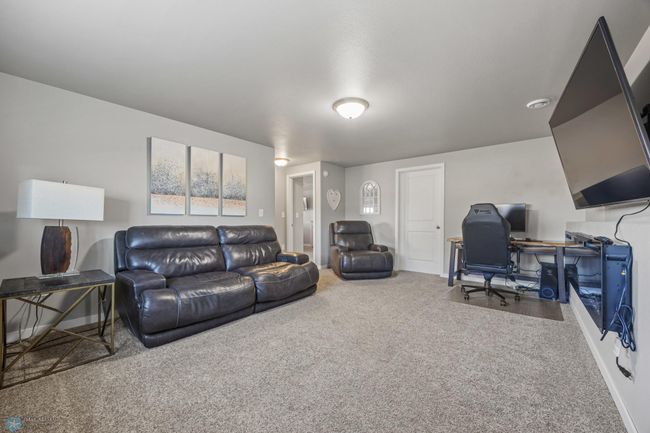 Family Room | Image 17