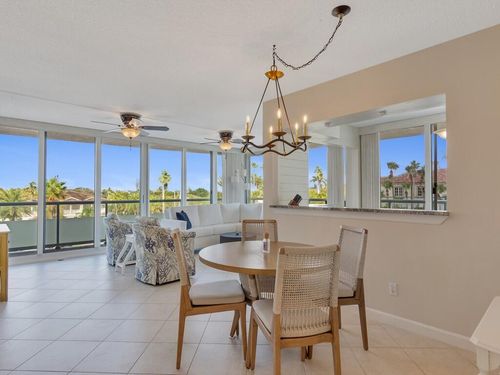 302-3554 Ocean Dr, Vero Beach, FL, 32963-1673 | Card Image