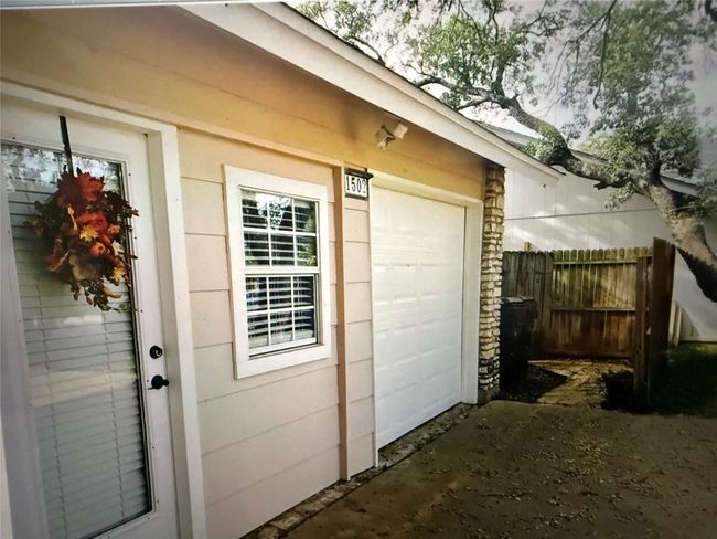 Separate entrance to home office or flex space. | Image 16