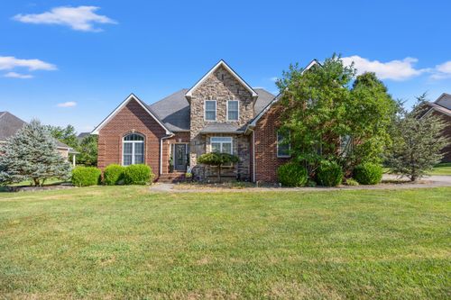 208 Royal Oak Dr, Winchester, KY, 40391-8528 | Card Image