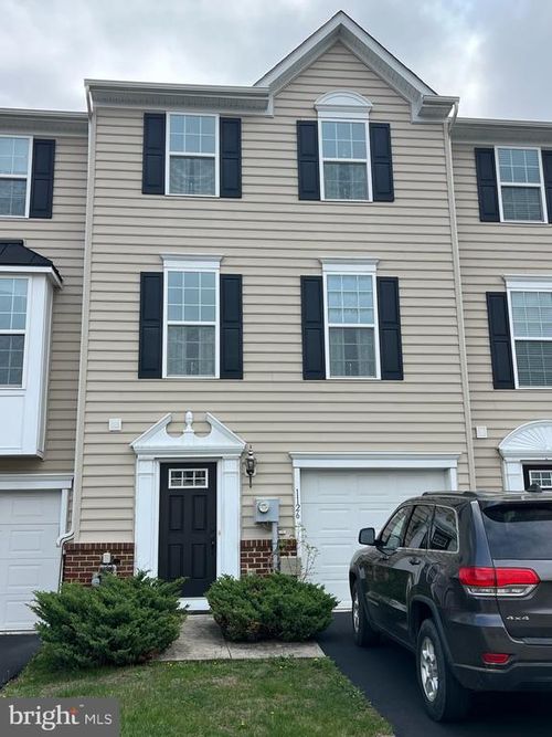 1126 Sageview Dr, POTTSTOWN, PA, 19464-7508 | Card Image