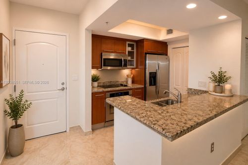 1512-110 Washington Ave, Miami Beach, FL, 33139-7221 | Card Image