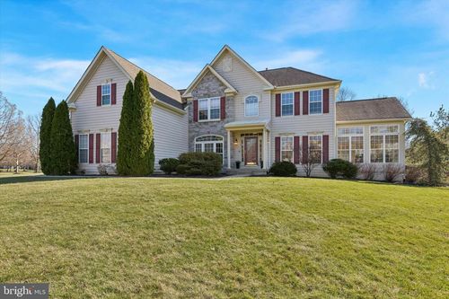135 Equestrian Ct, Perkasie, PA, 18944-2829 | Card Image