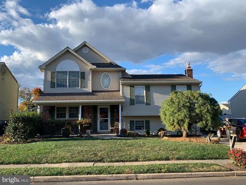 4617 Magnolia Ave, BRISTOL, PA, 19007-2001 | Card Image