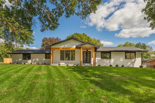 2404 S Cedarbrook Ave, Springfield, MO, 65804-3410 | Card Image