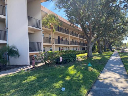 apt-108-104 Capri Isles Blvd, VENICE, FL, 34292-3059 | Card Image