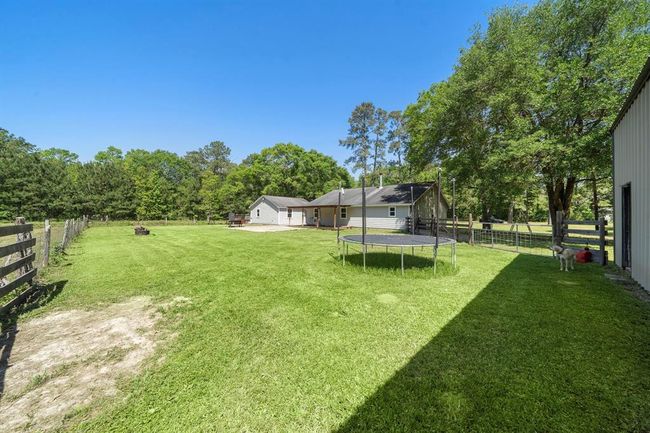 424 Hankamer Loop, House other with 3 bedrooms, 3 bathrooms and 2 parking in Hankamer TX | Image 40