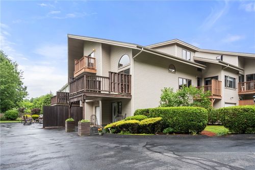 unit-7-97 Farnum Pike, Smithfield, RI, 02917-3319 | Card Image