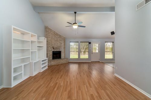 15658 Pebble Lake Dr, Houston, TX, 77095-2040 | Card Image