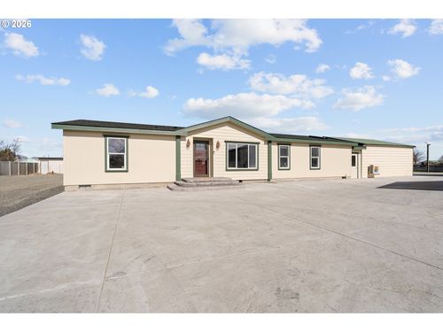 31289 Morgan Ln, Hermiston, OR, 97838-6886 | Card Image