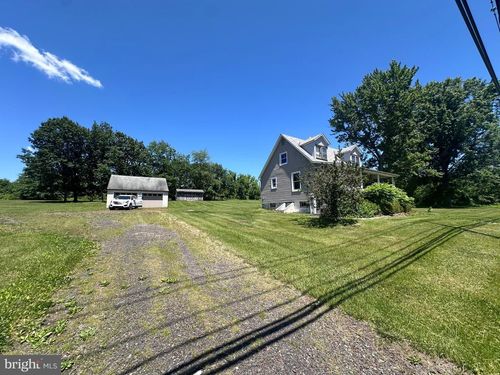 1316 Hilltown Pike, Hilltown, PA, 18927-9705 | Card Image