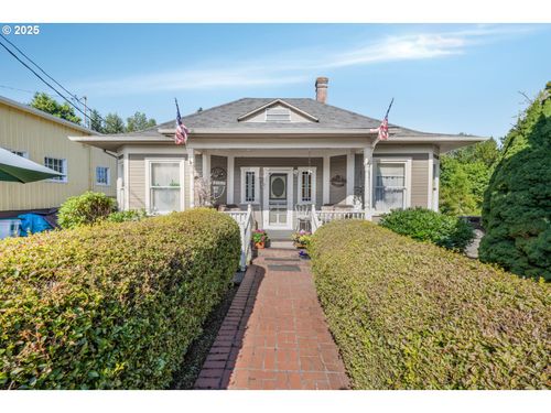 21517 Highway 99e Ne, Aurora, OR, 97002-9224 | Card Image
