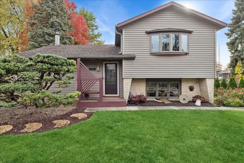 2813 Theresa Ave, Waukegan, IL, 60085-1479 | Card Image