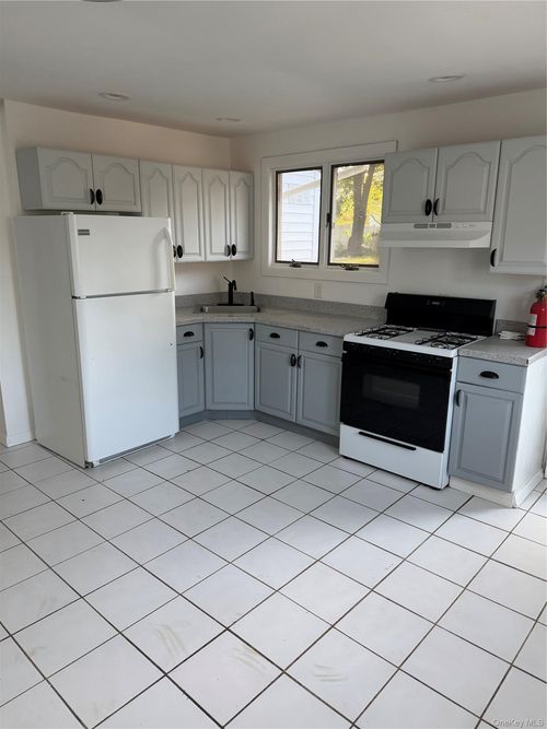 23 Dianne Ave, Centereach, NY, 11720-3601 | Card Image